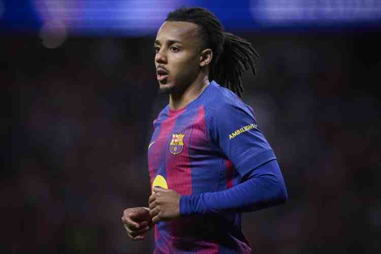世体：孔德左脚踝恢复不及预期，确定缺席巴萨对阵阿拉维斯